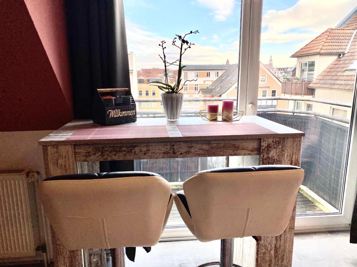 Cottbus-Apartments - Red Apartment I Privat I Wifi I Kueche I Balkon Esterno foto